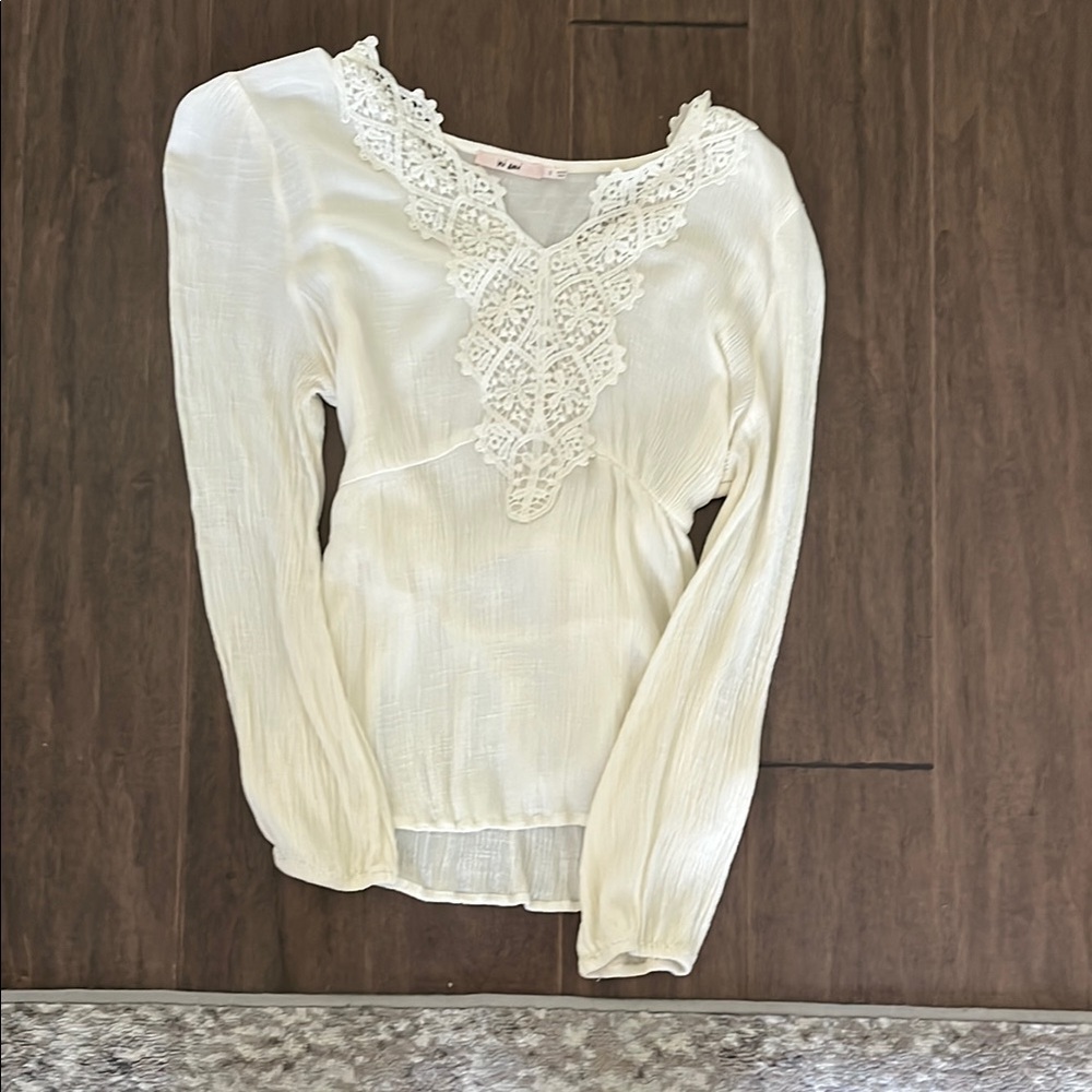 Miami Cream Ruffled Long Sleeve Blouse